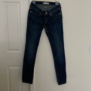 Levis Demi Curve Low Rise Skinny Jeans